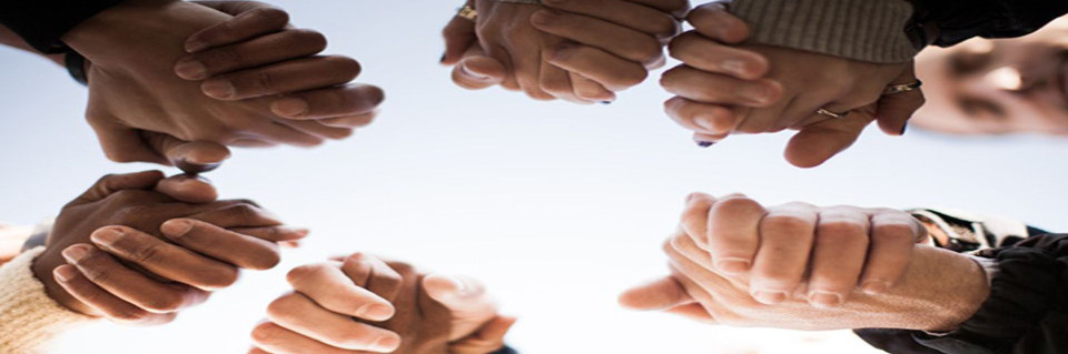 “Quando a vida aperta, a PALAVRA conforta: esperança para hoje e para sempre.”